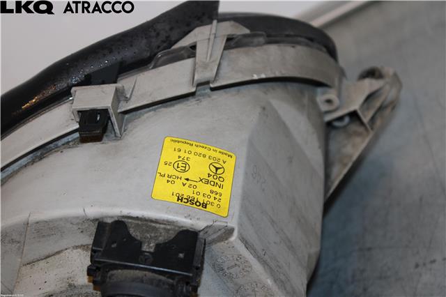 Frontlykt venstre halogen til Mercedes C-Klasse 2000-2004 (Fase 1) (W203) (W203) (A2038200161|)