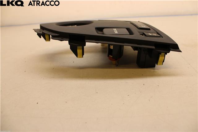 Diverse deler til Toyota Auris 2013-2015 (Type II, Fase 1)  (5882102670C1|)