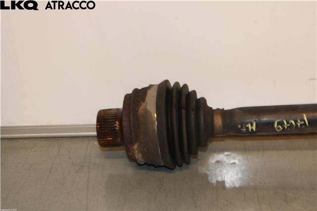 Drivaksel høyre foran til Audi Q5 2008-2012 (Type I, Fase 1)  (8R0407271B|)