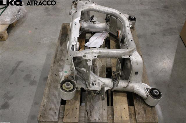 Travers bak til Jaguar I-PACE, 2018-->>  (T4K16340)