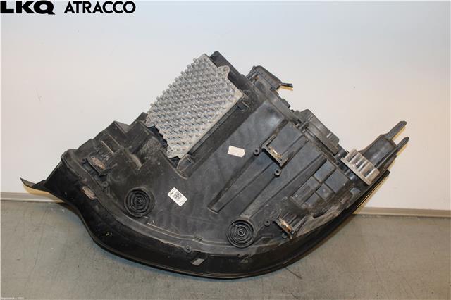 Frontlykt høyre halogen til BMW i3 2013-2022  (63117448388|)
