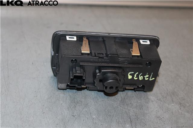 Bryter lys til Volvo V40 2012-2019  (31443831|)