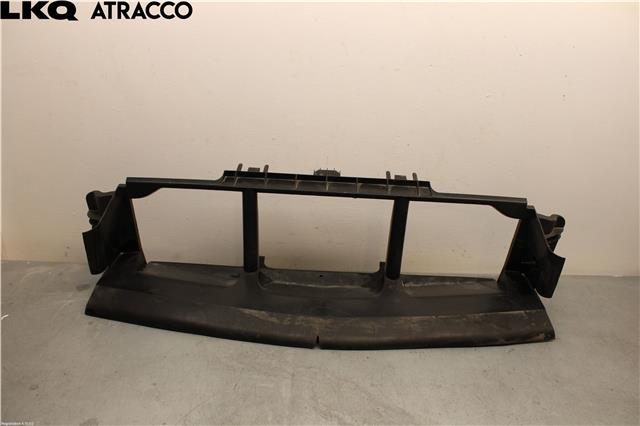 Diverse deler til Mercedes Vito, 2014-->> (W447) (W447) (A4475050430)