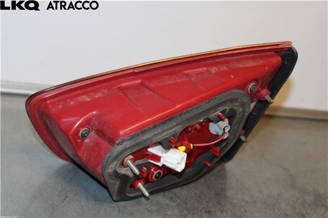 Baklykt venstre indre til Kia Sportage 2010-2016 (Type III)  (924053W010|)