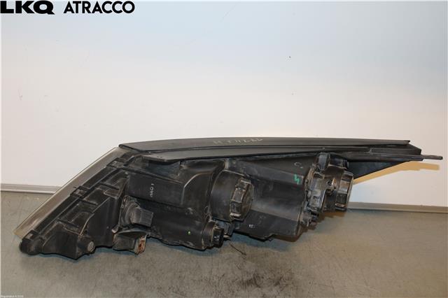 Frontlykt høyre halogen til Kia Sportage 2010-2016 (Type III)  (921023W121|)