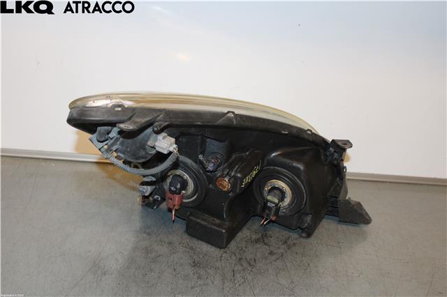 Frontlykt venstre halogen til Toyota Verso 2004-2009 (Type II)  (811700F010|)