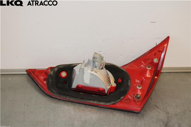 Baklykt venstre indre til Toyota Auris 2013-2015 (Type II, Fase 1)  (8159102450|)