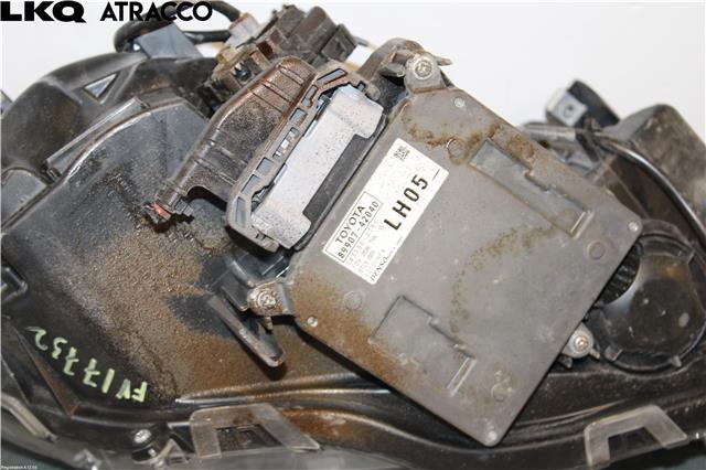 Frontlykt venstre halogen til Toyota RAV4 2019-->> (Type V) (8118542B41|)