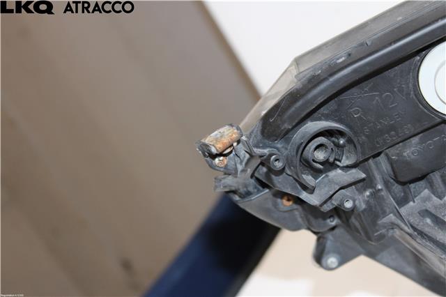 Frontlykt høyre halogen til Toyota RAV4 2016-2019 (Type IV, Fase 2)  (8118542680|)