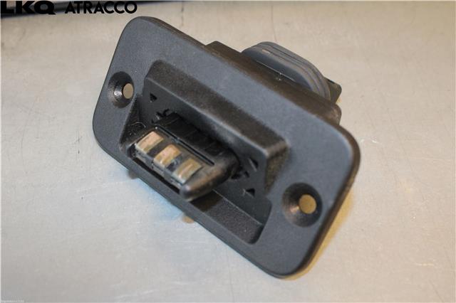 Diverse deler til VW Caddy 2010-2015 (Type III, Fase 2)  (2K5907438|)