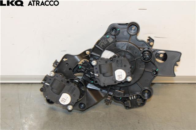 Diverse deler til Mercedes C-Klasse 2021-->> (W206) (W206) (T92684CE|)