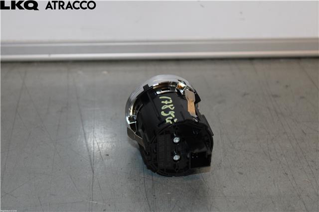 Bryter lys til Mercedes C-Klasse 2021-->> (W206) (W206) (A2239052003|)
