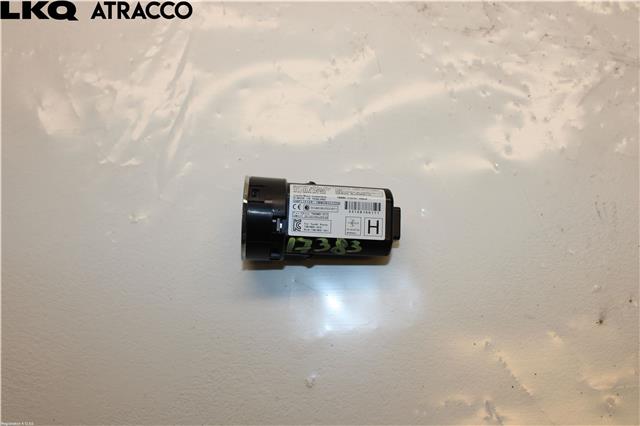 Diverse deler til Toyota Hilux 2016-2020  (896110K011|)
