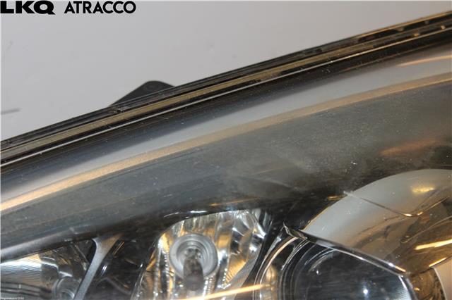 Frontlykt venstre halogen til Kia Carens 2013-2018 Type III (92101A4190|)