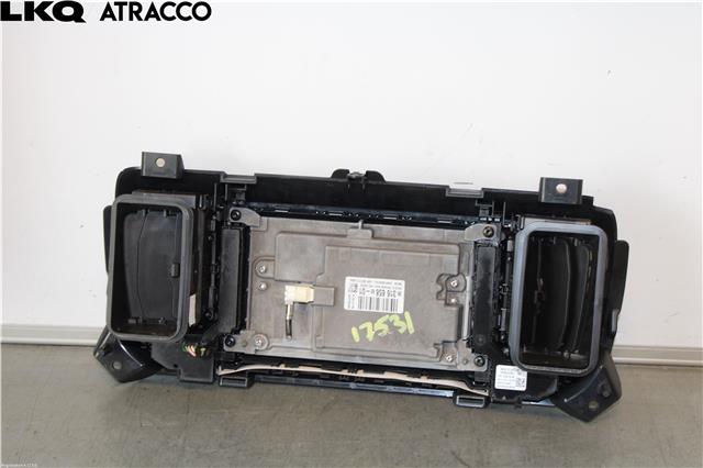Multimedia display (MCU - Media Controller Unit) til Peugeot Expert 2016-->> (Type III)  (9831665880|)