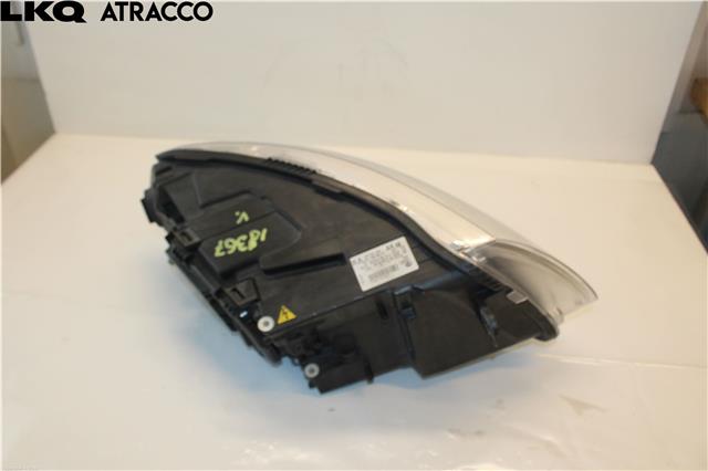 Frontlykt venstre halogen til Audi A6 2008-2011 (Type III, Fase 2) (C6) (C6) (4F0941029FF|)