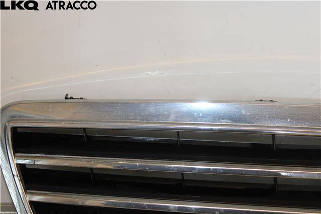 Grill til Mercedes C-Klasse 2004-2007 (Fase 2) (W203) (W203) (A2038800183|)