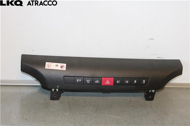 Bryter nødblink til Iveco Daily, 2014-->> (Type VI)  (5801586544)