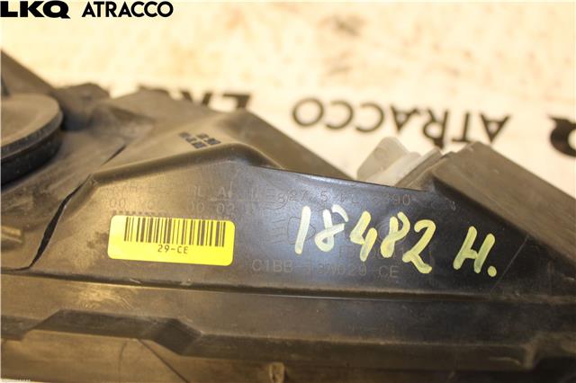 Frontlykt høyre halogen til Ford Fiesta 2013-2017 (Type VI, Fase 2)  (2126881|)