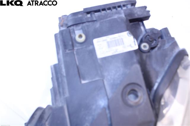 Frontlykt venstre halogen til VW Passat 2005-2010 (B6) (B6) (3C0941753G|)