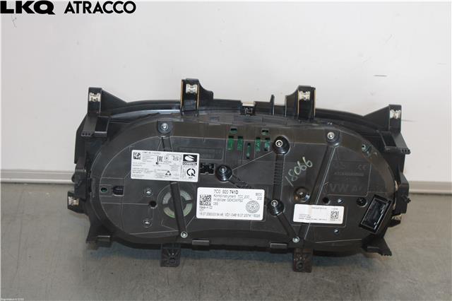 Instrumentpanel til 0-->> (7C0920741D|)