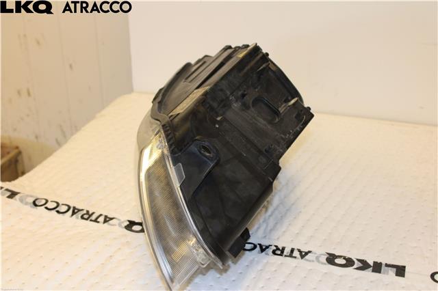 Frontlykt høyre halogen til Audi A6 2008-2011 (Type III, Fase 2) (C6) (C6) (4F0941030CP|)