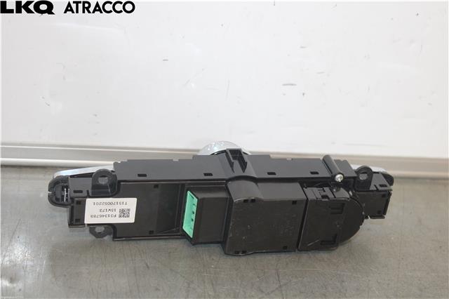 Bryter nødblink til Volvo XC90 2015-2025 (Type II)  (31346789|)