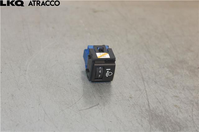 Frontlykter til Toyota Corolla, 2019-->>  (8415202160)