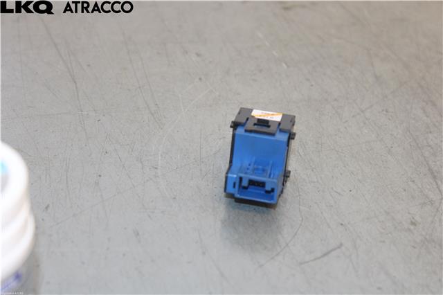 Frontlykter til Toyota Corolla 2019-->>  (8415202160|)