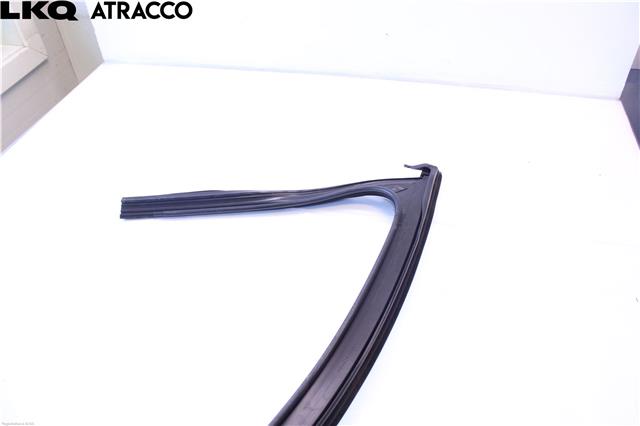 Diverse deler til Mercedes C-Klasse 2021-->> (W206) (W206) (A2067270300|)