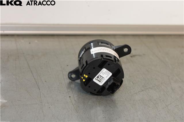 Bryter diverse til Alfa Romeo Giulia 2016-->>  (156114476|)