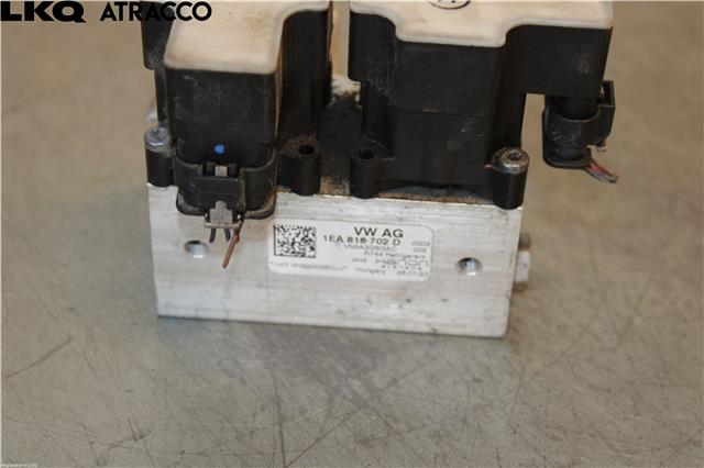 Diverse deler til VW ID.4 2020-->>  (1EA816702E|)