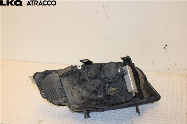 Frontlykt høyre halogen til BMW 3-Serie 2005-2011 (E90/E91/E92/E93) (E90/E91/E92/E93) (63117202574|)