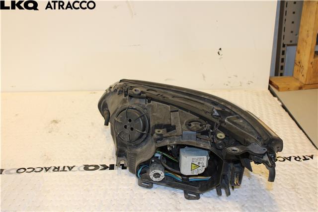 Frontlykt høyre halogen til BMW 5-Serie 2003-2010 (E60/E61) (E60/E61) (63127165568|)