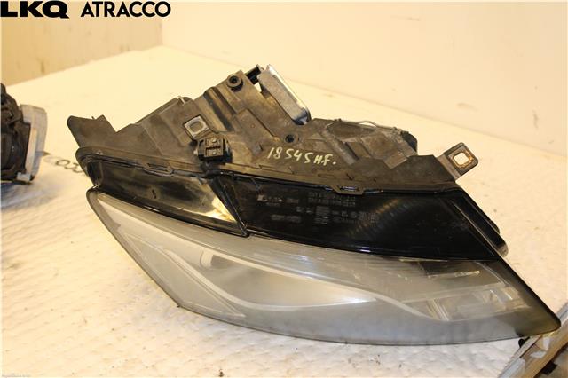Frontlykt høyre halogen til Audi Q5 2008-2012 (Type I, Fase 1)  (8R0998030H|)