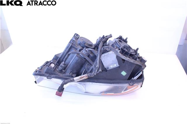 Frontlykt høyre halogen til Volvo XC90 2002-2006 (Type I, Fase 1)  (30784152|)