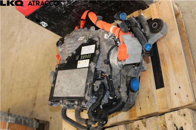 Motor elbil bak til Toyota bZ4X 2022-->>  (3061042031|)