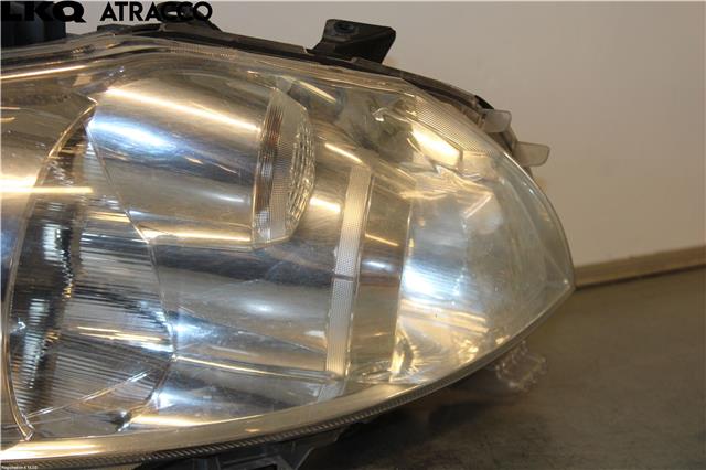 Frontlykt høyre halogen til Toyota Auris 2010-2012 (Type I, Fase 2)  (8113002A40|)