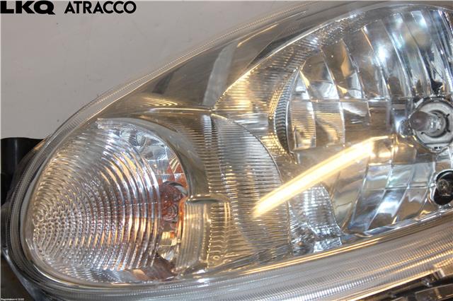 Frontlykt venstre halogen til Nissan Micra 2011-2017 (K13) (K13) (260601HB0A|)