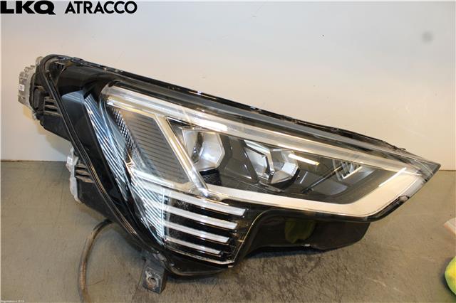 Frontlykt høyre halogen til Audi e-tron, 2018-->>  (4KE941782D)