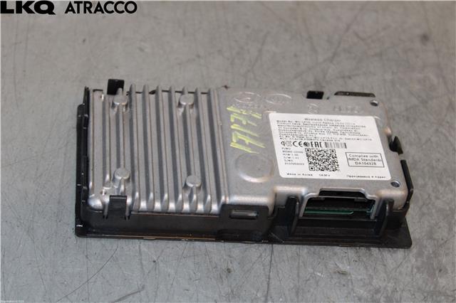 Dashbord telefon til Kia e-Soul 2019-->> (Type III)  (95560J2000|)