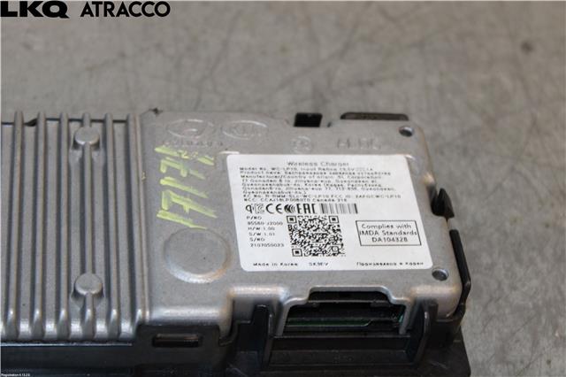 Dashbord telefon til Kia e-Soul 2019-->> (Type III)  (95560J2000|)