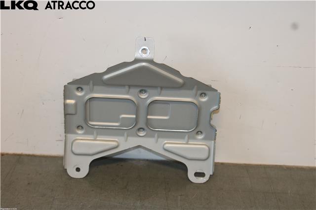 Bilstereo diverse til Tesla Model Y 2021-2024 (Type I) (152797300E|)