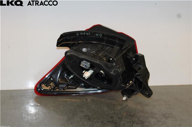 Baklykt høyre til Toyota Yaris 2014-2020 (Type III, Fase 2)  (815500DB70|)