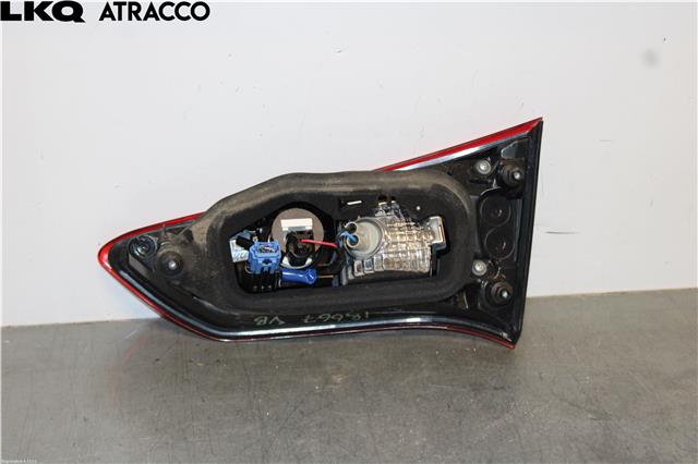 Baklykt venstre indre til Toyota Yaris 2014-2020 (Type III, Fase 2)  (815910D620|)