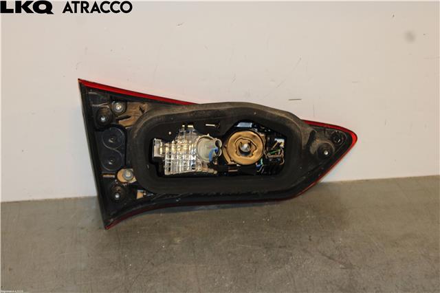 Baklykt høyre indre til Toyota Yaris 2014-2020 (Type III, Fase 2)  (815800D620|)