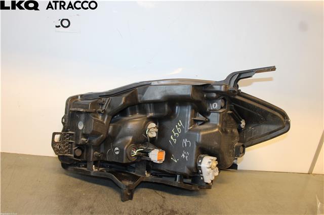 Frontlykt venstre halogen til Suzuki SX4 S-CROSS 2013-->> (Type II) (3532064R00|)