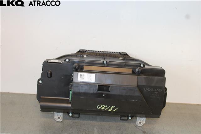 Instrumentpanel til Volvo XC40 2018-2024  (36010422|)