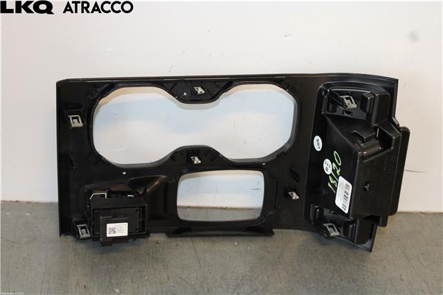 Diverse deler til Volvo XC40 2018-2024  (31469010|)
