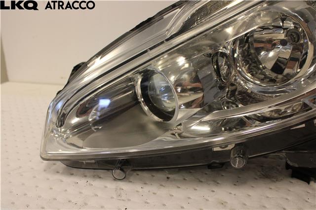 Frontlykt venstre halogen til Peugeot 208 2012-2019 (Type I) (1608206580|)